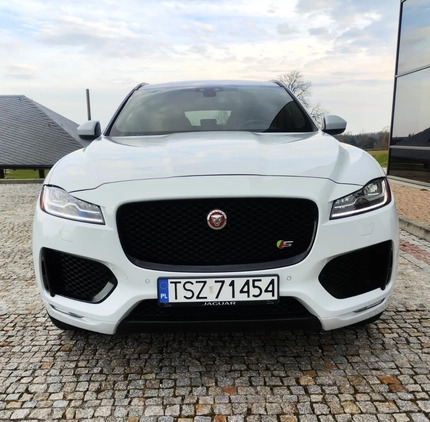 Jaguar F-Pace cena 139000 przebieg: 114000, rok produkcji 2017 z Staszów małe 781